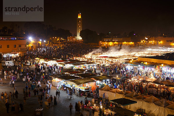 Marokko  Marrakesch  Djemaa el Fna bei Nacht