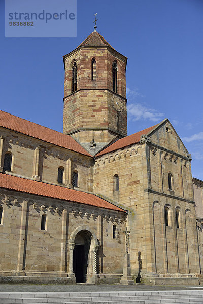 Romanische Pfarrkirche St. Peter und Paul  Rosheim  Département Bas-Rhin  Elsass  Frankreich  Europa