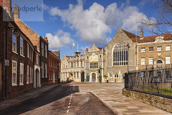 Das Rathaus und die Trinity Guildhall  King's Lynn  Norfolk  England  Großbritannien  Europa