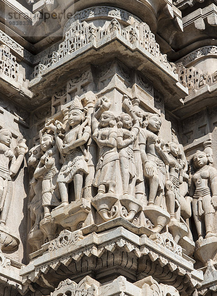 Detailansicht  Steinmetzarbeiten am Jagdish Tempel  Udaipur  Rajasthan  Indien  Asien