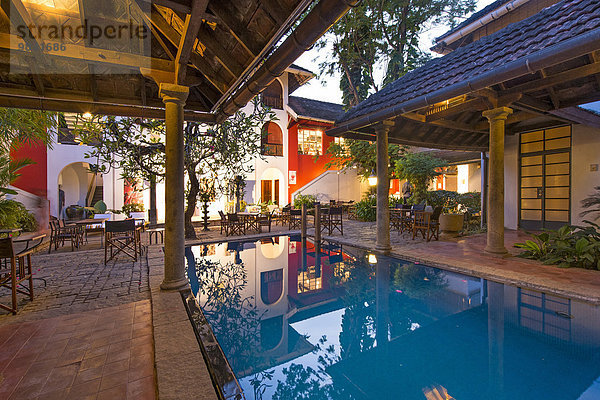 Innenhof mit Pool  luxuriöses Boutique Hotel Malabar House  Fort Kochi  Fort Cochin  Kerala  Südindien  Indien  Asien