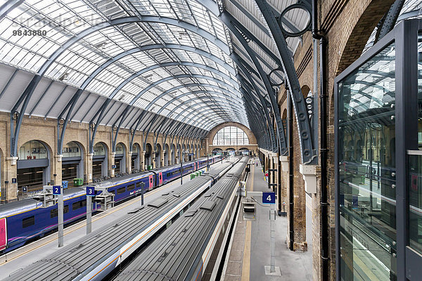 Bahnhof King's Cross Station  London  Grossbritannien