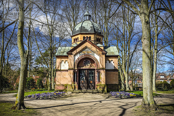 Bergner-Mausoleum  Grabkapelle für den Gründer der Bergedorfer Eisenwerke  Wilhelm Bergner  alter Friedhof  Lohbrügge  Hamburg  Deutschland  Europa