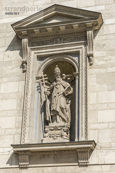 Figur des Heiligen Gregorius  Stephansbasilika  Pest  Budapest  Ungarn  Europa