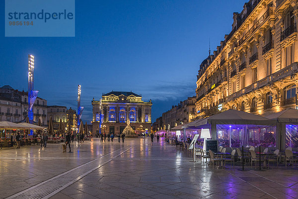 Place de la Comedie am Abend  Montpellier  Frankreich  Europa