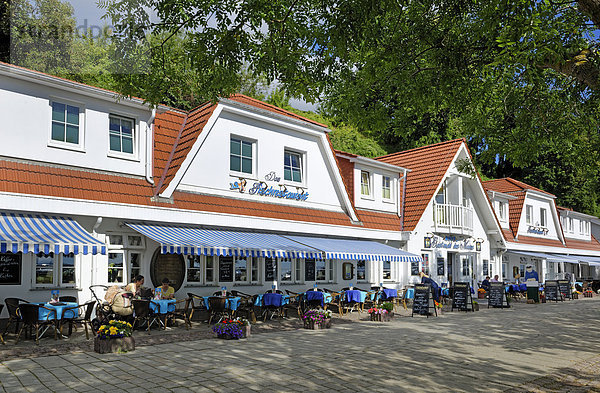 Restaurants am Stadthafen  Sassnitz  Rügen  Mecklenburg-Vorpommern  Deutschland  Europa