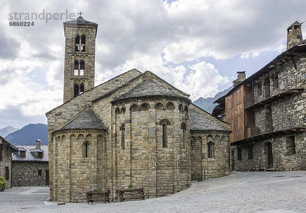 Romanische Kirche Santa Maria de Taüll  Unesco Weltkulturerbe  Vall de Boí  Taüll  Katalonien  Spanien  Europa