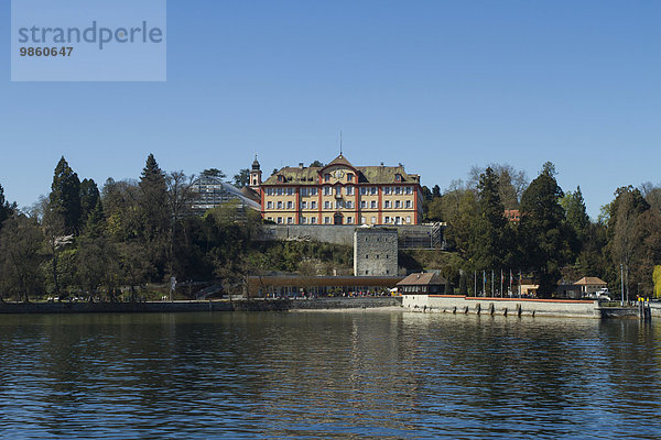 Schloss Mainau auf Insel Mainau  Bodensee  Baden-Württemberg  Deutschland  Europa