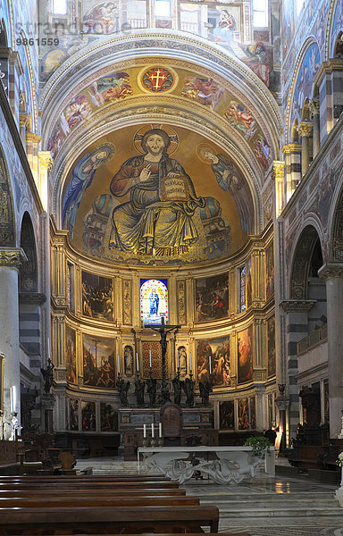 Mosaik des Christus Pantokrator in der Apsis  Dom von Pisa  Pisa  Toskana  Italien  Europa