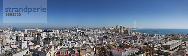 Ausblick vom Torre Tavira auf die Altstadt  Cádiz  Andalusien  Spanien  Europa