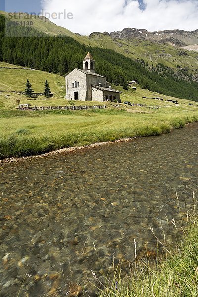 Nationalpark Tal Berg Kirche Alpen Italien Lombardei