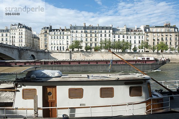 Paris Hauptstadt Frankreich Europa Gebäude Boot Fluss vorwärts Seine