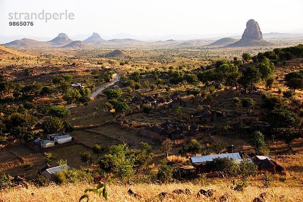 Landschaft Vulkan bizarr beeindruckend Dorf umgeben Serie Mondschein erklären Afrika Basalt Kamerun