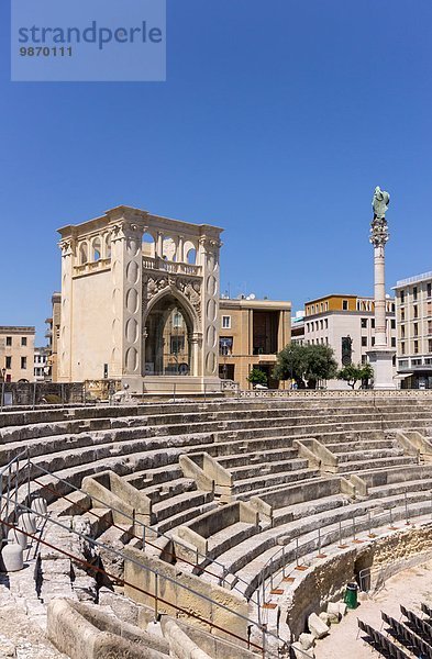 Detail Details Ausschnitt Ausschnitte Palast Schloß Schlösser Italien Lecce römisch