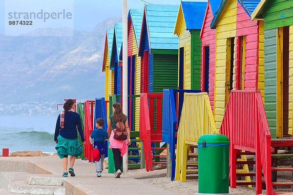 Südliches Afrika Südafrika Farbaufnahme Farbe Hütte Strand Vielfalt Kapstadt Muizenberg Western Cape Westkap