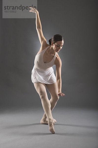 Pose Hispanier Tänzer Ballett