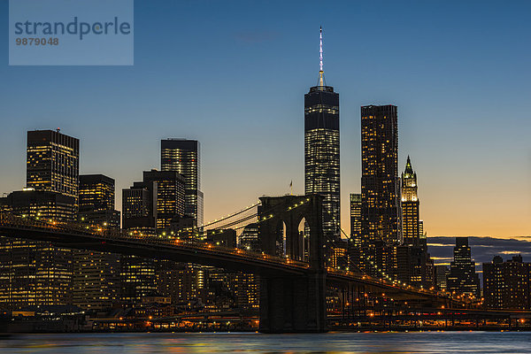 New York City Amerika Brücke Verbindung Brooklyn Manhattan Dämmerung