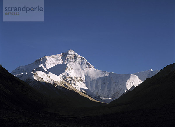 Berg bedecken Himmel Berggipfel Gipfel Spitze Spitzen blau Schnee