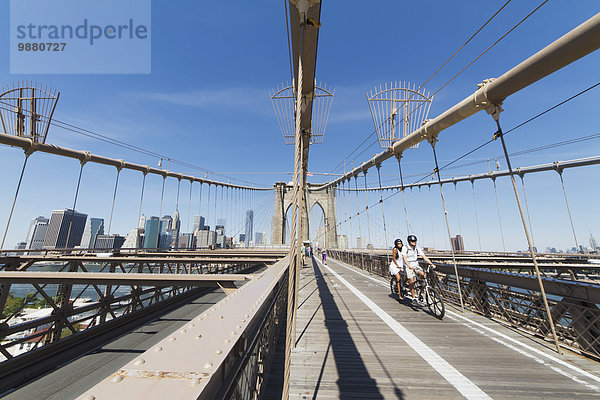 New York City Vereinigte Staaten von Amerika USA Weg Brücke Fahrrad Rad Fußgänger Brooklyn Tandem