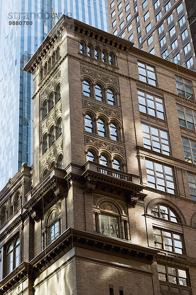 New York City Amerika Kontrast Gebäude Hochhaus Verbindung modern alt