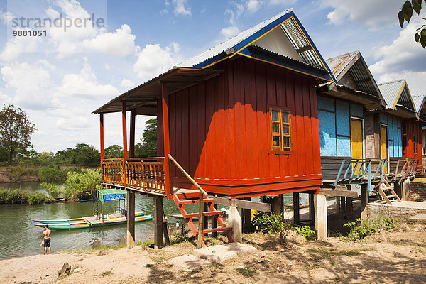 Wohnhaus Fluss Insel vorwärts Grenze Kambodscha Laos