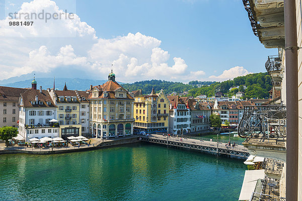 überqueren Gebäude Brücke Fluss Luzern