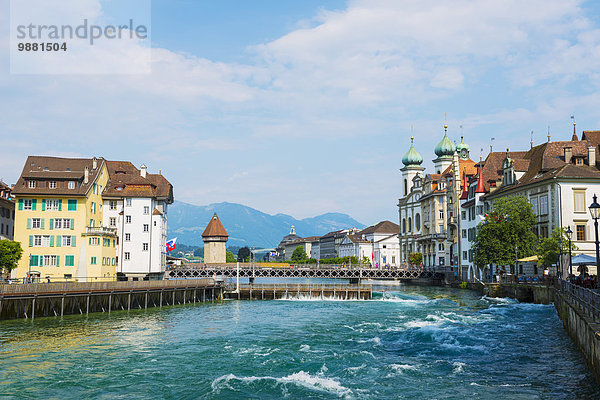 Wasser fließen Fluss Luzern