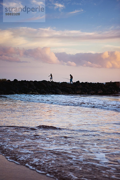 Amerika Menschlicher Vater Sohn Steg angeln Verbindung Hawaii Kauai