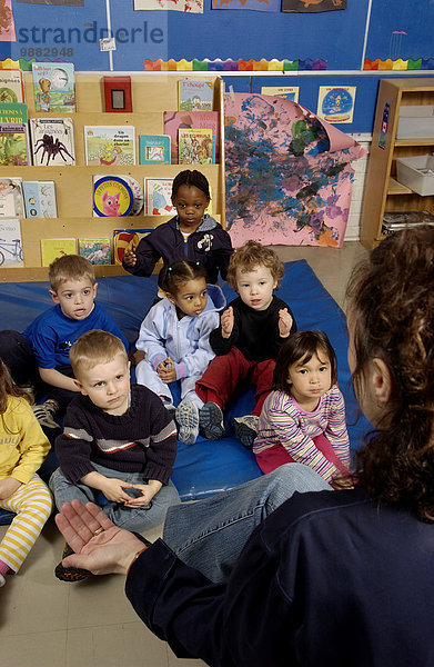 4 5 arbeiten Kindergarten alt vorlesen Jahr