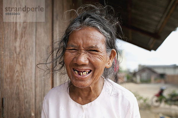 Frau lachen Hügel Volksstamm Stamm vietnamesisch