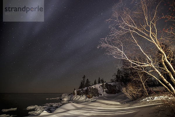sternförmig Winter Amerika Nacht Himmel See Arroganz Verbindung Grand Portage Minnesota