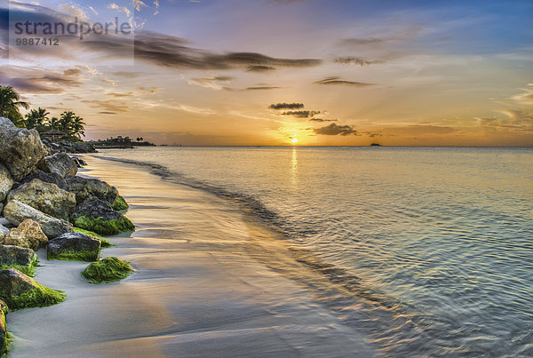 Sonnenuntergang über Westindische Inseln Bucht