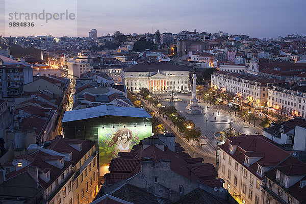 Portugal  Lissabon  Rossio Platz am Abend