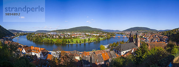 Deutschland  Bayern  Miltenberg  Stadtbild mit Mainschleife