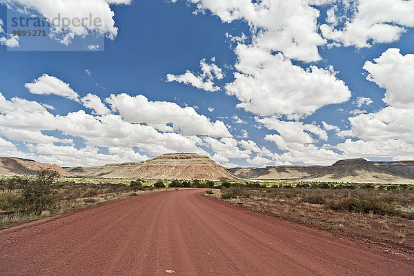 Namibia  Straße durch die Namibwüste