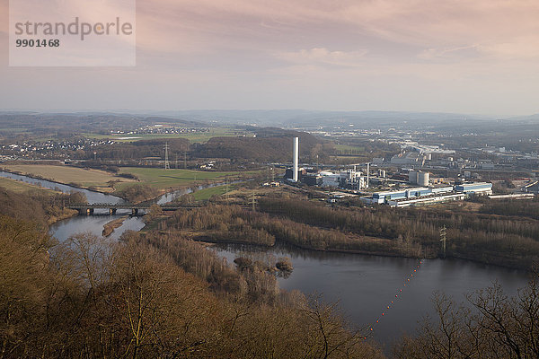 Deutschland  Ruhrgebiet  Hagen  Heizkraftwerk bei Dämmerung