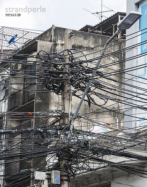 Chaotische Stromleitungen  Bangkok  Thailand  Asien