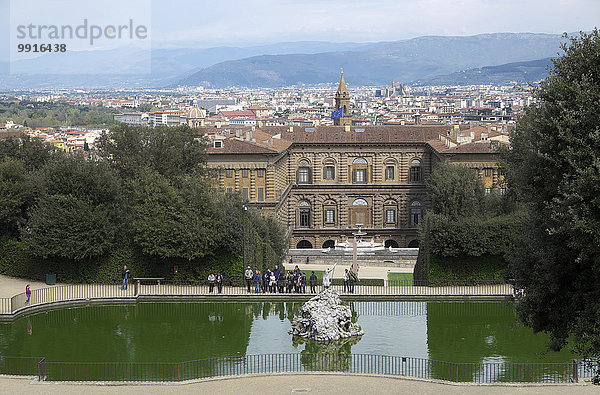 Giardino di Boboli mit dem Palazzo Pitti  Florenz  Toskana  Italien  Europa