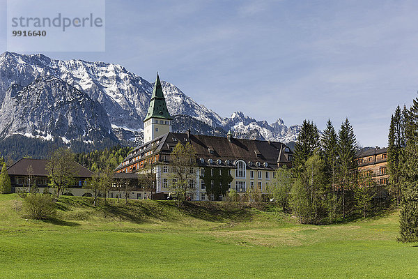 Schloss Elmau  Schlosshotel  Austragungsort G7 Gipfel 2015  Klais  Wettersteingebirge  Werdenfelser Land  Oberbayern  Bayern  Deutschland  Europa