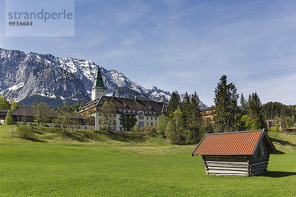 Schloss Elmau  Schlosshotel  Austragungsort G7 Gipfel 2015  Klais  Wettersteingebirge  Werdenfelser Land  Oberbayern  Bayern  Deutschland  Europa