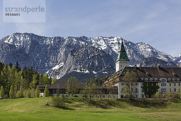 Schloss Elmau  Schlosshotel  Austragungsort G7 Gipfel 2015  Klais  Wettersteingebirge  Werdenfelser Land  Oberbayern  Bayern  Deutschland  Europa