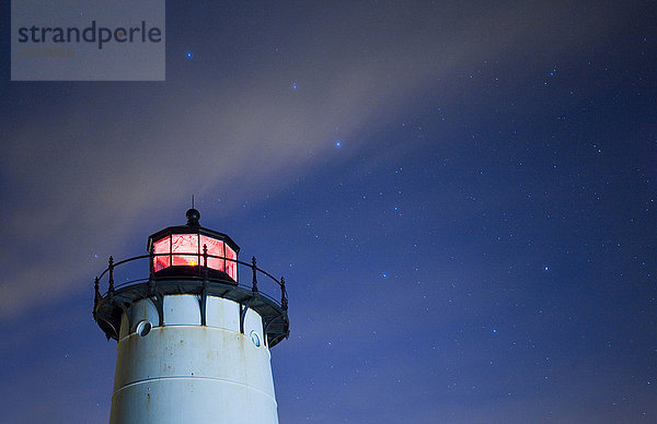 Vereinigte Staaten von Amerika USA beleuchtet sternförmig Nacht groß großes großer große großen Wasseramsel Massachusetts