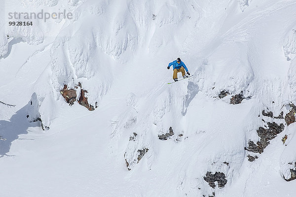 Berg Mann Snowboarding