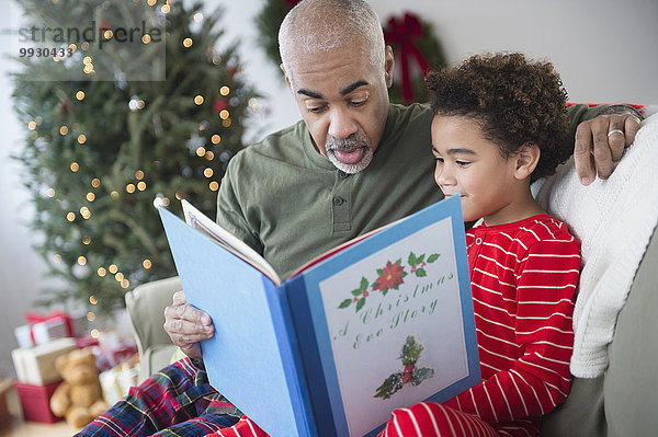 Weihnachten Enkelsohn Großvater mischen Mixed vorlesen