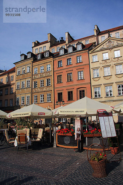 Warschau Hauptstadt Europa Wohnhaus Gebäude Fassade Hausfassade Altstadt UNESCO-Welterbe Marktplatz Polen Rynek Starego Miasta