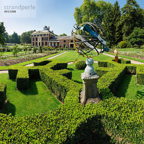 Europa Palast Schloß Schlösser Sommer Garten Niederlande Sonnenuhr
