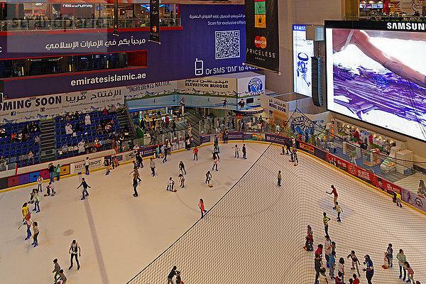 Einkaufszentrum Detail Details Ausschnitt Ausschnitte Sehenswürdigkeit bauen Vereinigte Arabische Emirate VAE Eisbahn Schlittschuhläufer Sport Gebäude Mensch Werbung innerhalb Asien Dubai Stimmung Tourismus