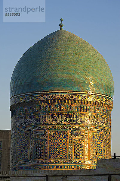 Außenaufnahme bauen Abend Gebäude niemand Architektur Stimmung Religion Islam Asien Buchara Zentralasien Abenddämmerung Koranschule Seidenstraße Dämmerung Usbekistan