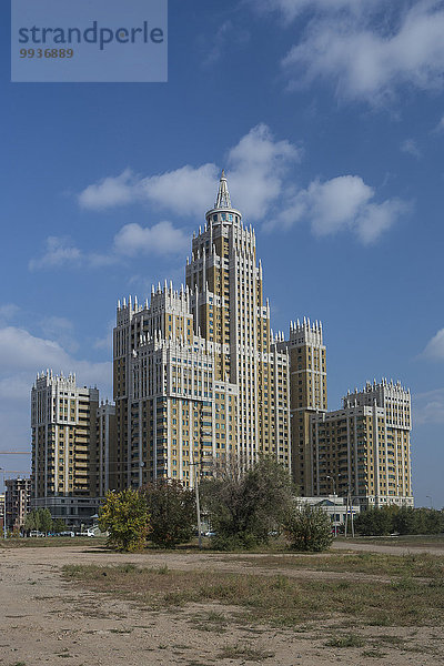 Blume Sommer Gebäude Erfolg niemand Reise Großstadt Architektur Wahrzeichen groß großes großer große großen Tourismus Zentralasien Kasachstan russisch