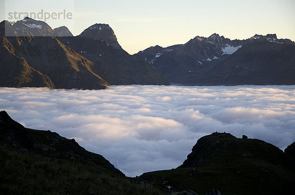 Nationalpark Europa Wolke Nebel Kanton Graubünden Schweiz Nebelmeer